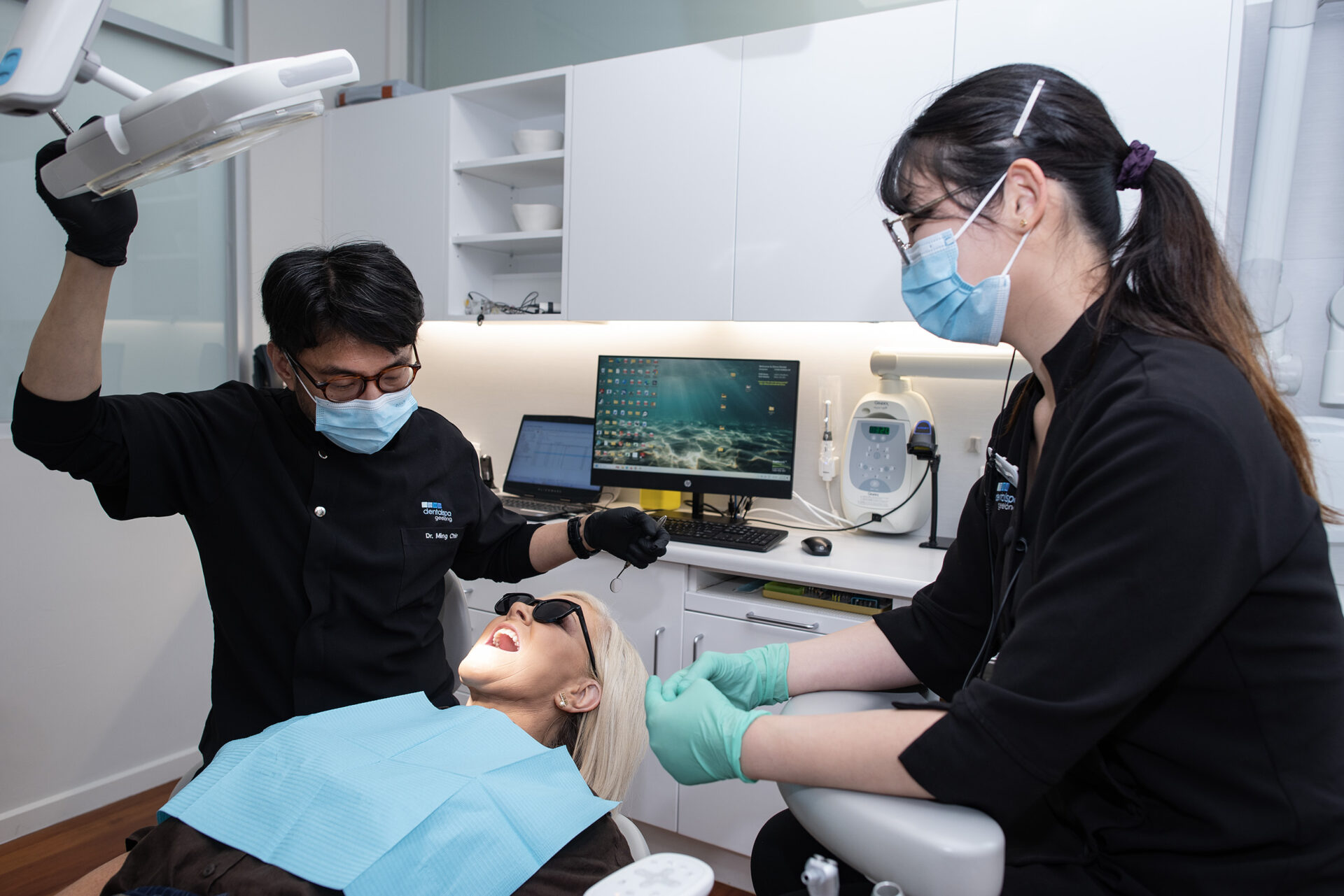 emergency dentist in geelong seeing patient for a same-day emergency dental appointment in geelong