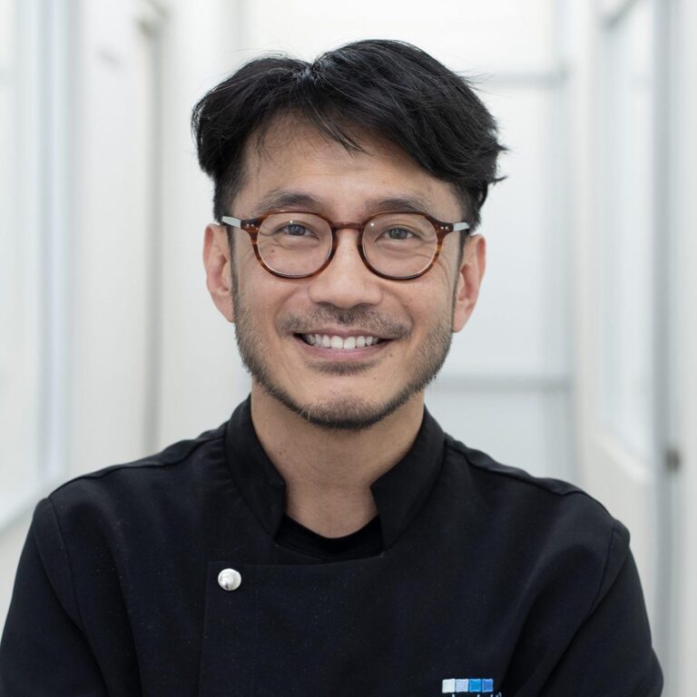 Dr Ming Chin